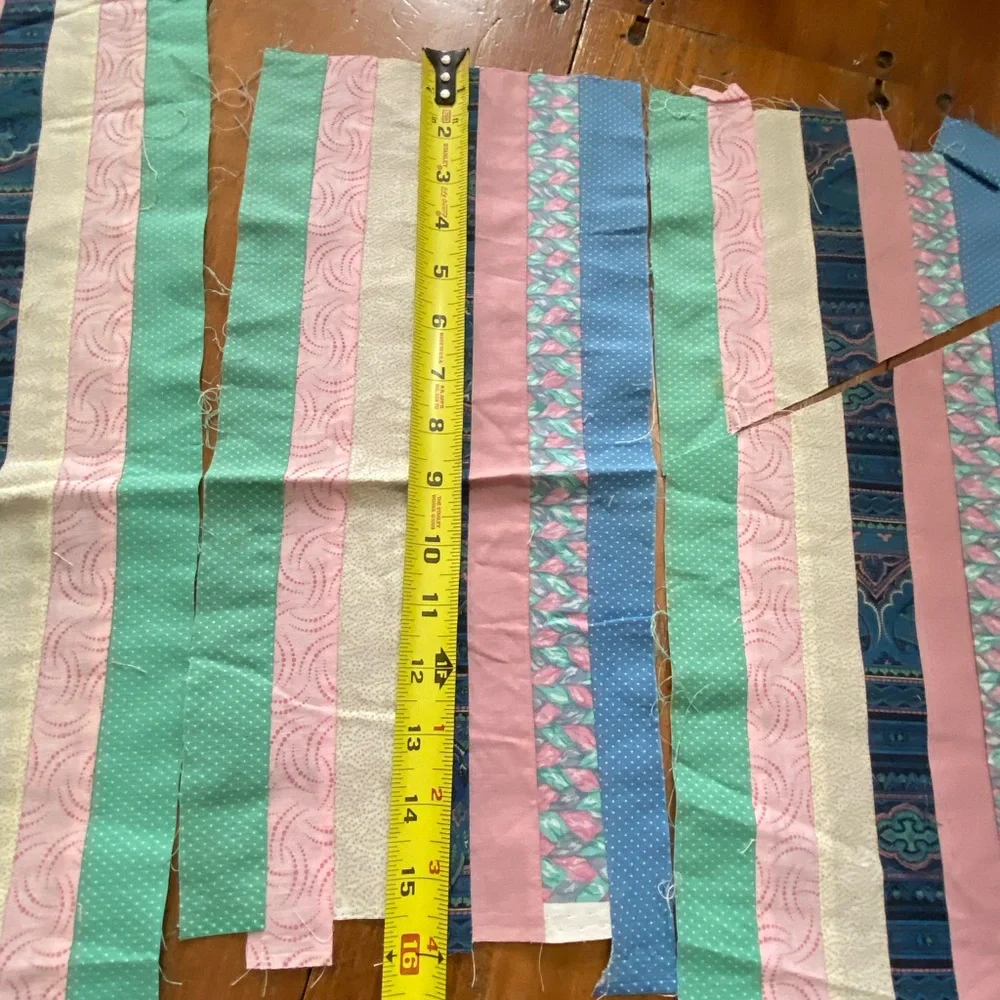 Colorful‎ Quilted Fabric Pieces Quilt Scraps